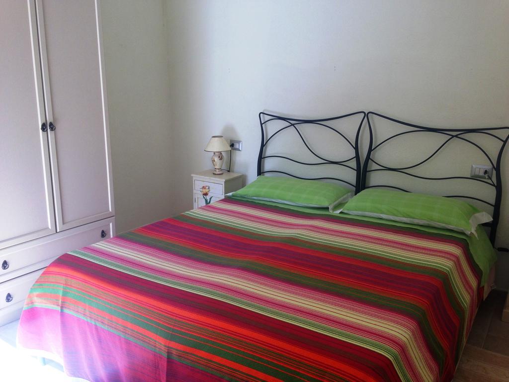B&B Sa Prama กัลเตลลิ ภายนอก รูปภาพ
